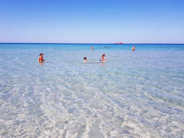 Оленевка Виладж пляж