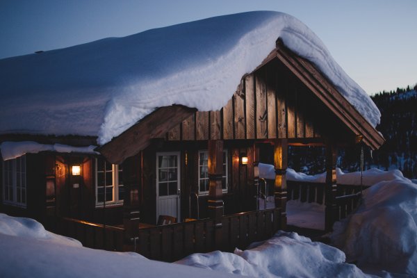 Заснеженная крыша