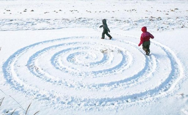 Лабиринт на снегу