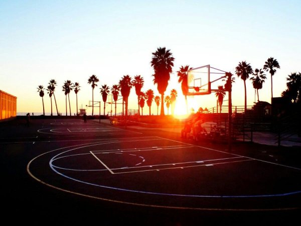 Баскетбольная площадка Лос Анджелес