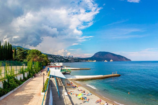 Набережная Пушкина Гурзуф