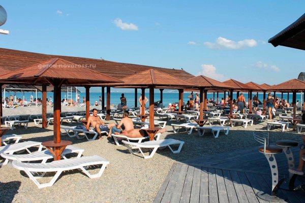 Кафе на пляже Алексино