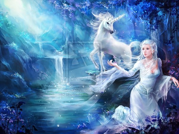 Девушка Единорог