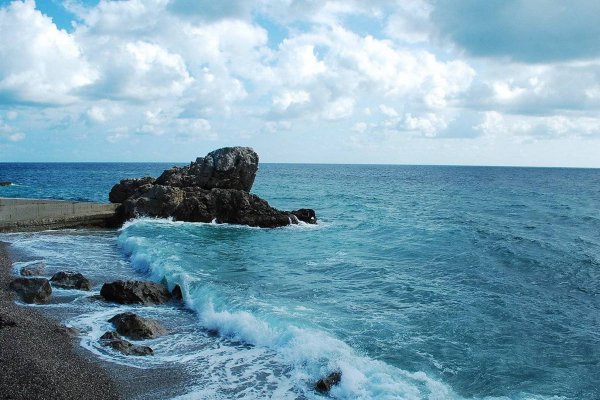 Скала лягушка Алупка