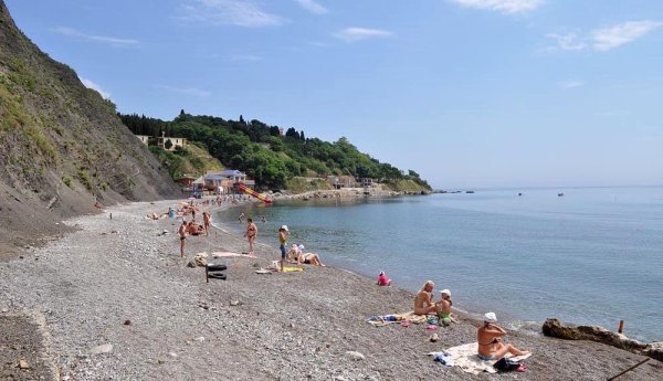 Зеленый мыс черный бугор