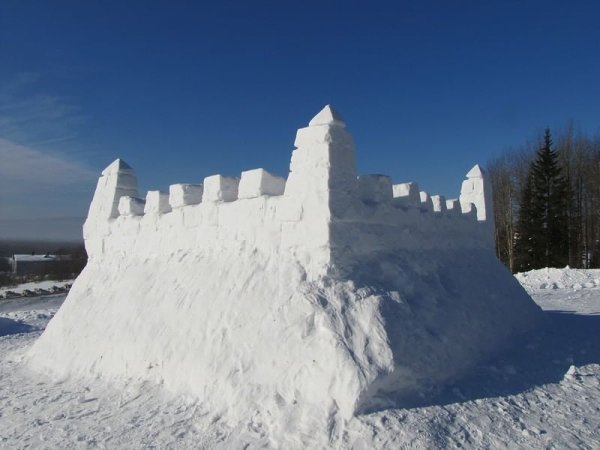 Крепость из снега