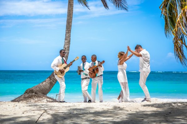 Доминикана танцы