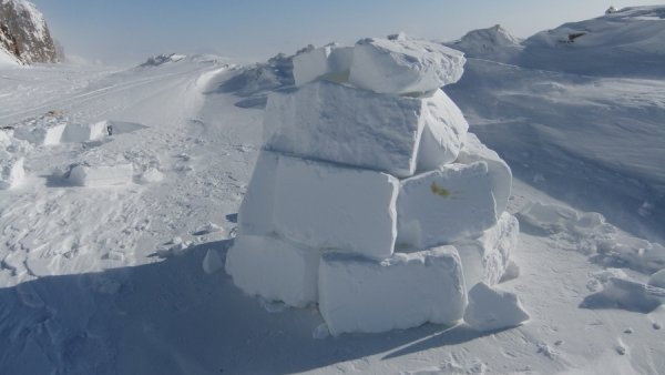 Куб из снега