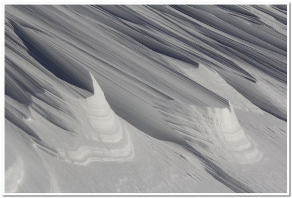 Волна снега