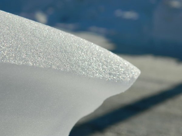 Снег снежные волны