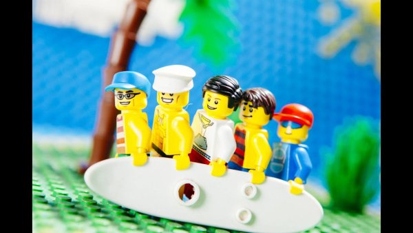 Лего летом