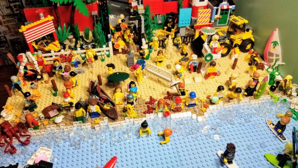 Пляж из LEGO