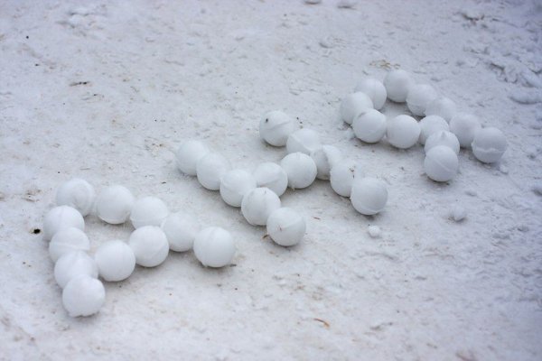 Снежные комочки