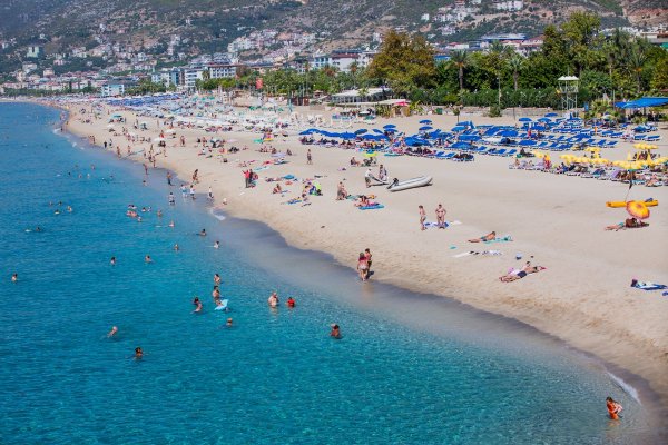 Пляж Клеопатра в Алании