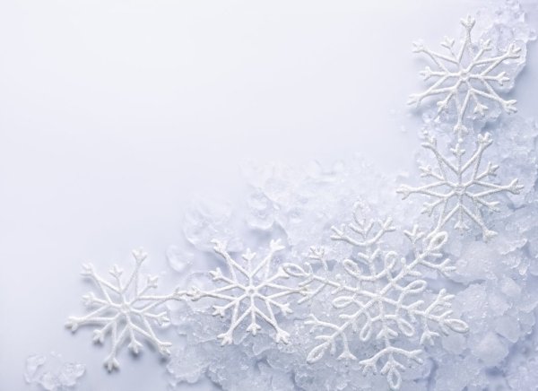 Нежные снежинки