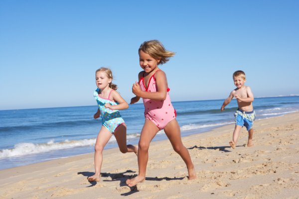 Маленький нудистский детский