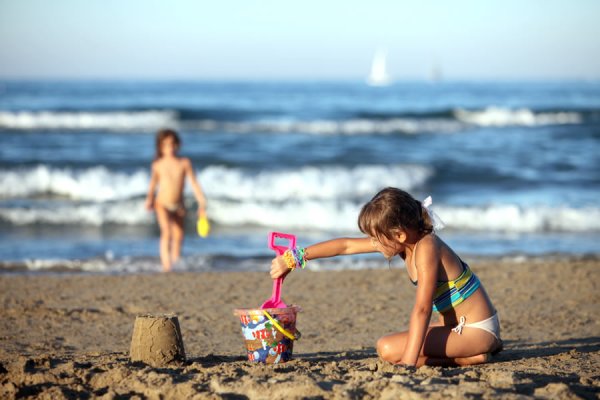 Детский дикий пляж