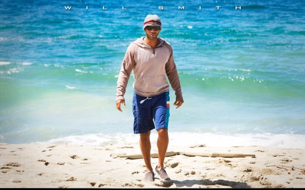 Мужчина на море