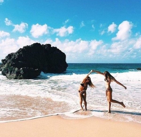 Жаркий пляж