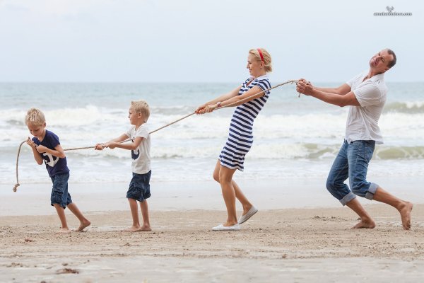 Семейная фотосессия на море