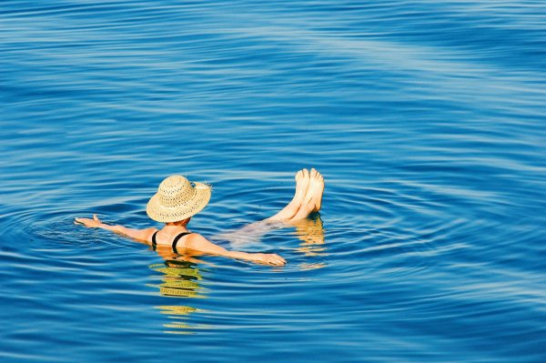 Плавание в Мертвом море