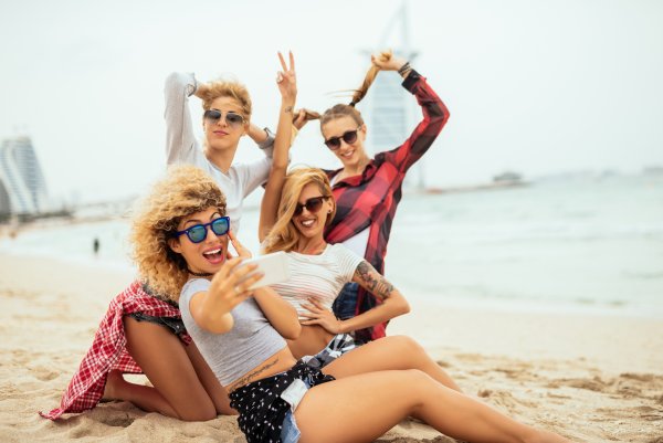 Веселье на пляже