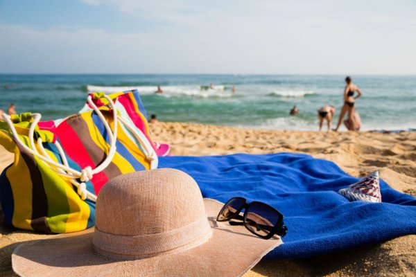 Ткань на пляж чтоб вытираться