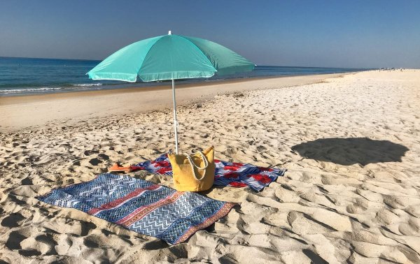 Бирюзовый плед пляж обои