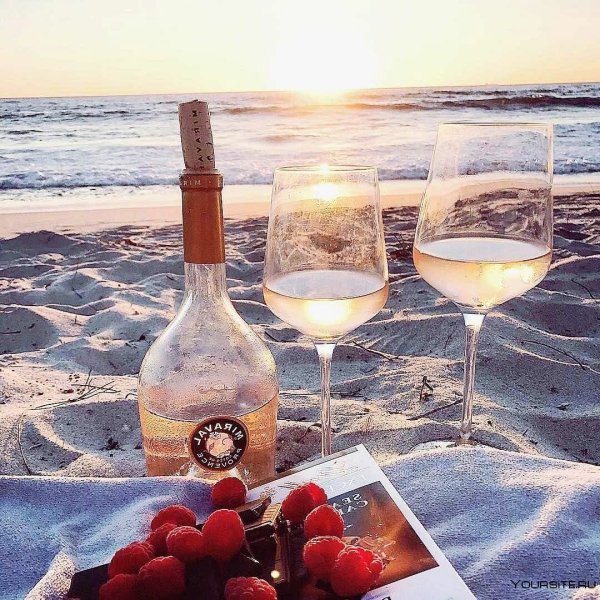Вино и море