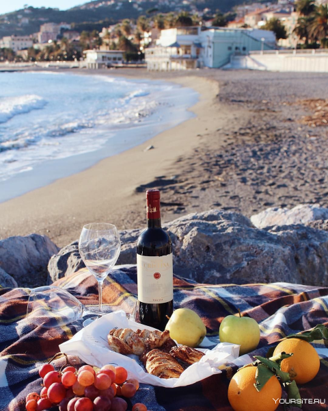 Вино и море