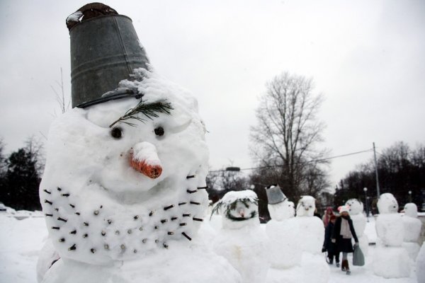 Странные Снеговики