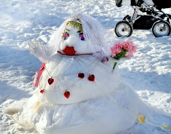 Снеговик и Снежная абба