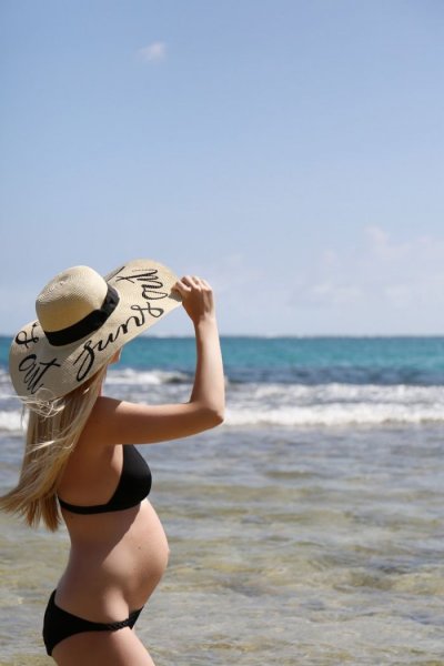 Беременная фотосессия на пляже