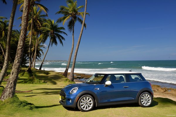Mini Cooper море