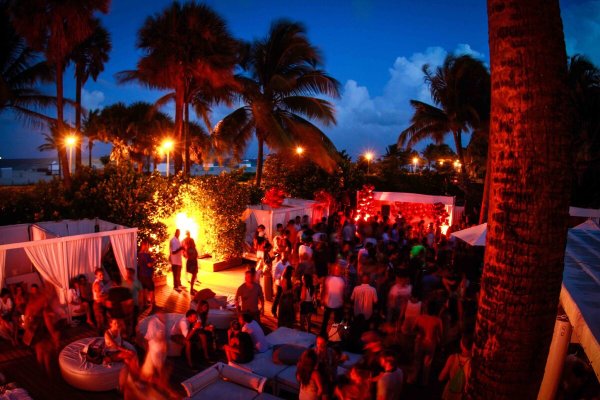 Beach Club в Майами