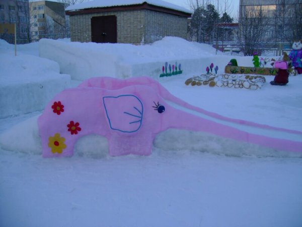 Фигурки из снега для детского сада