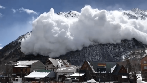 Стихийные бедствия лавина