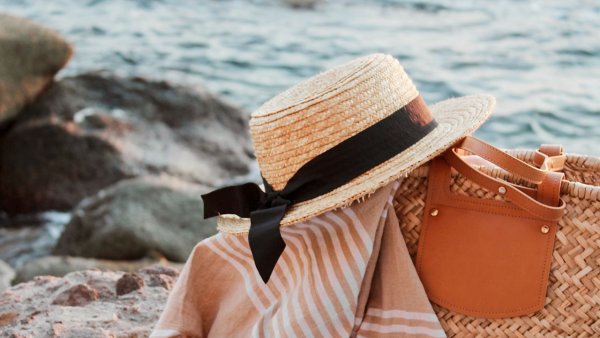 Пляж шляпа и сумка