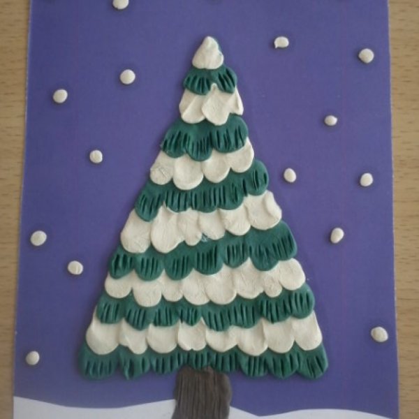 Новогодняя аппликация пластилином