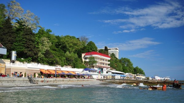 Пляж цирк Сочи
