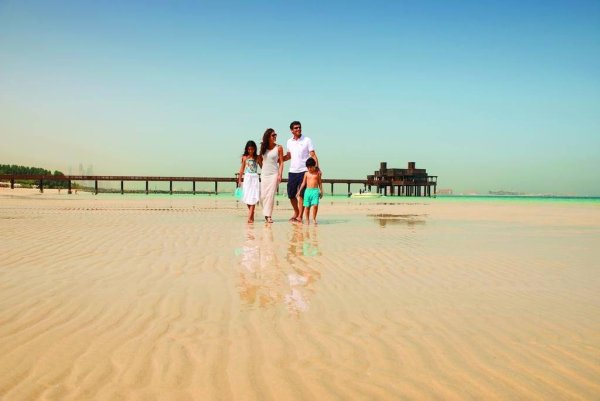 Джумейра Дубай пляж семья