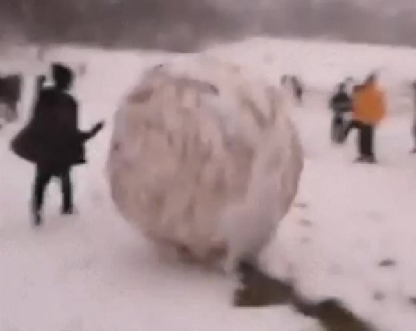 Бросок Снежка