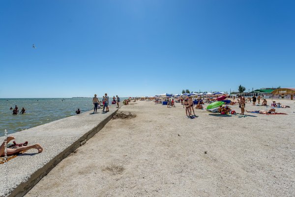Геническ Центральный пляж