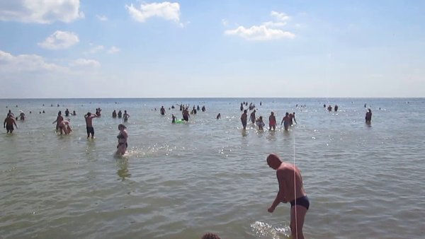 Геническ прогулка по пляжу