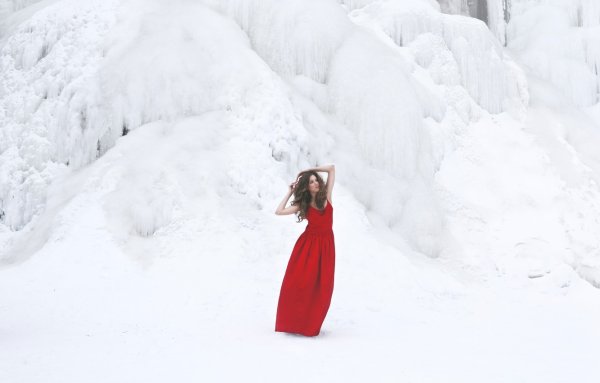 Фотосессия на фоне снега