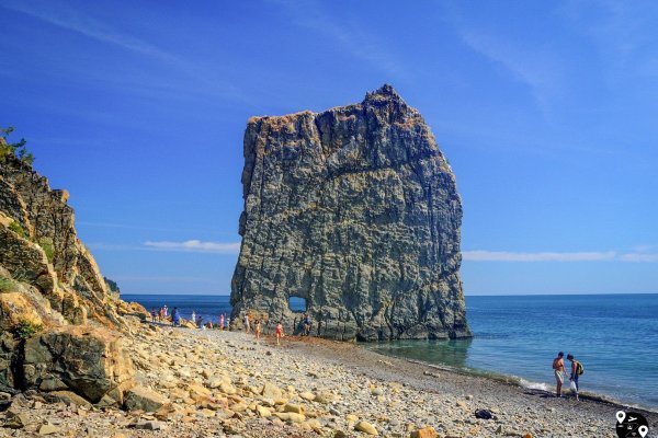 Пляж скала Парус Прасковеевка