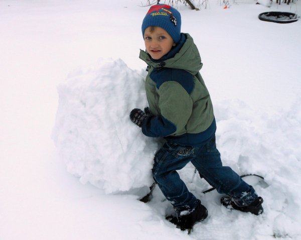 Снежный мальчик
