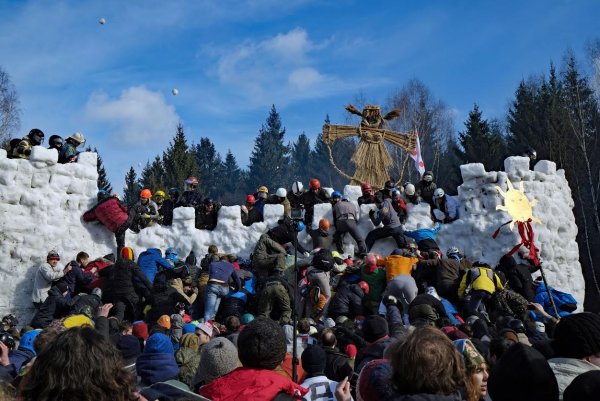 Бакшевская Масленица взятие крепости