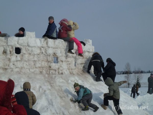 Взятие зимней крепости