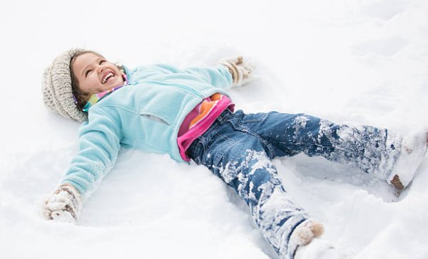 Снежный ангел ребёнок фото HD